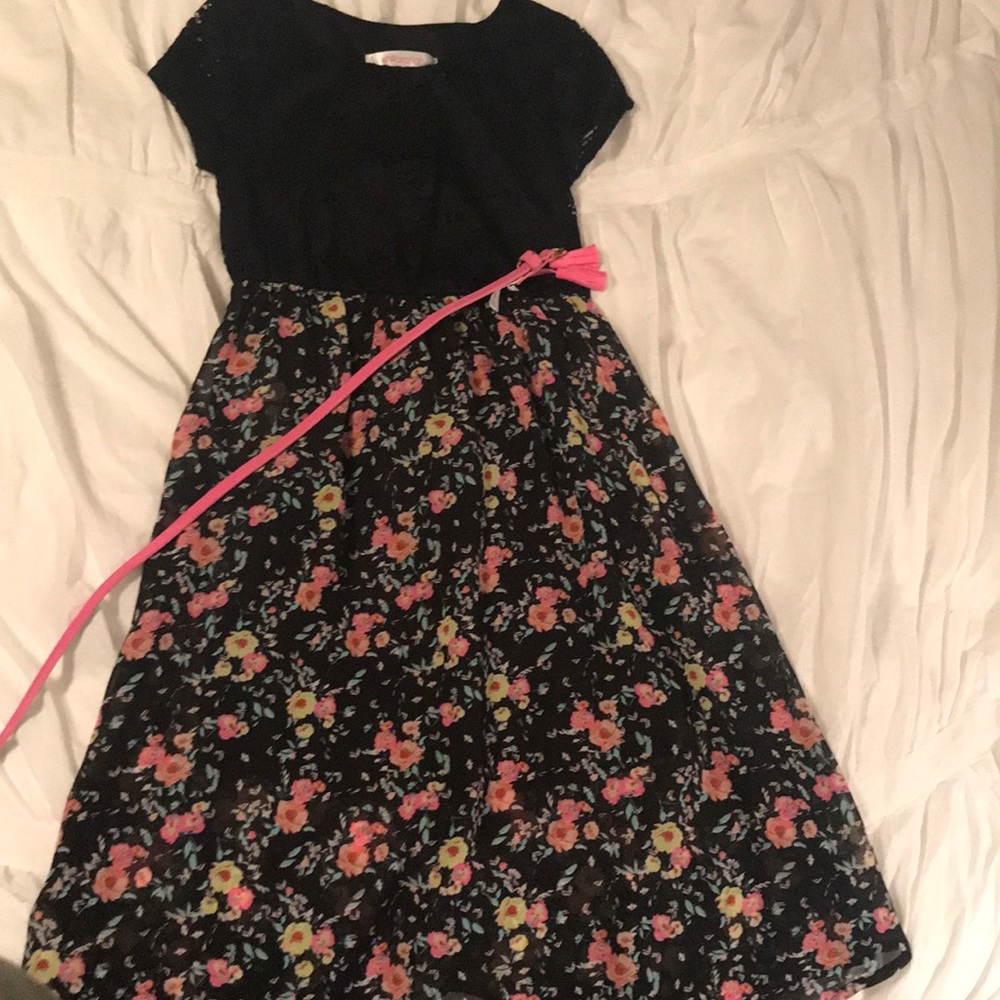 Girls dress
